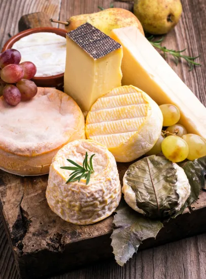 Sélection de fromages proposés par restaurant Le Super 9 à Tours (37)