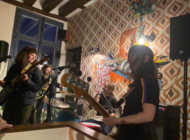 Bar à ambiance, soirées musicakes